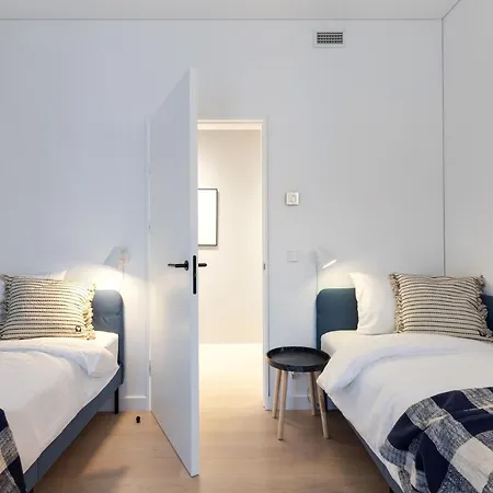 #stayhere - Brand New & Ultra Modern 2bdr Upscale Neighbourhood Paupys *
