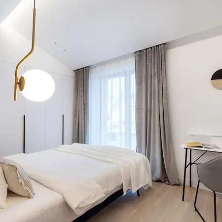 #stayhere - Brand New & Ultra Modern 2bdr Upscale Neighbourhood Paupys Апартаменти